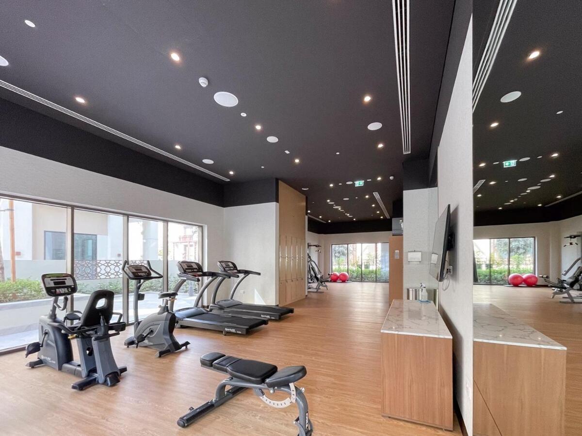 Elegant 4-Bedroom Apartment Perfect For Families In Dubai Creek Harbour Buitenkant foto